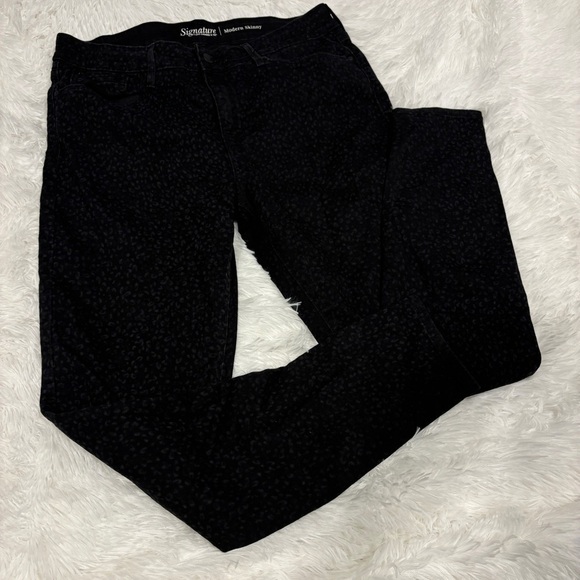 Signature by Levi Strauss & Co. Women's Modern Skinny black gray print size 12 - Picture 1 of 9